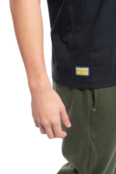 CAMISETA PRIVÊ BASIC T-SHIRT PRETO - O.W.L Store I Skateshop I Streetwear