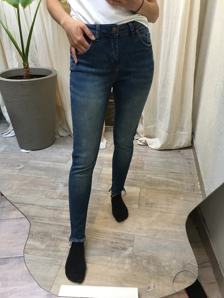 Jean CUESTA BLANCA (AB012)