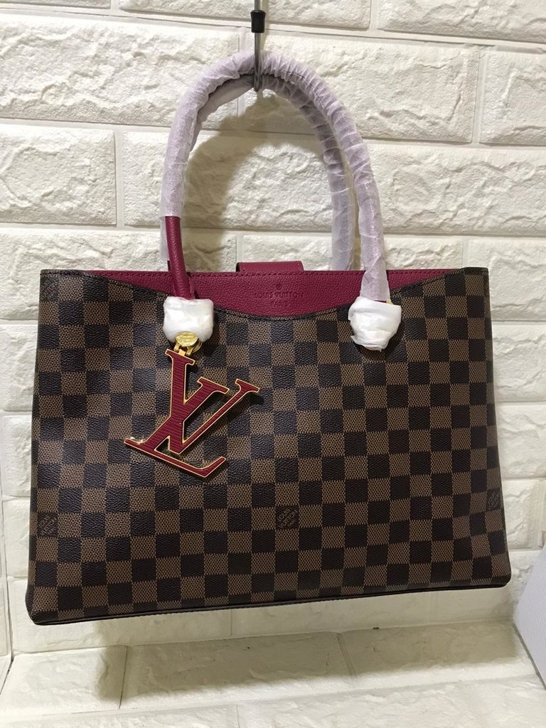 lv riverside bolsa