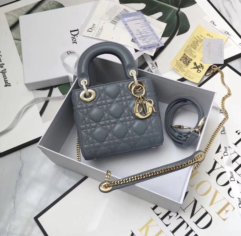 dior lady bolsa sizes