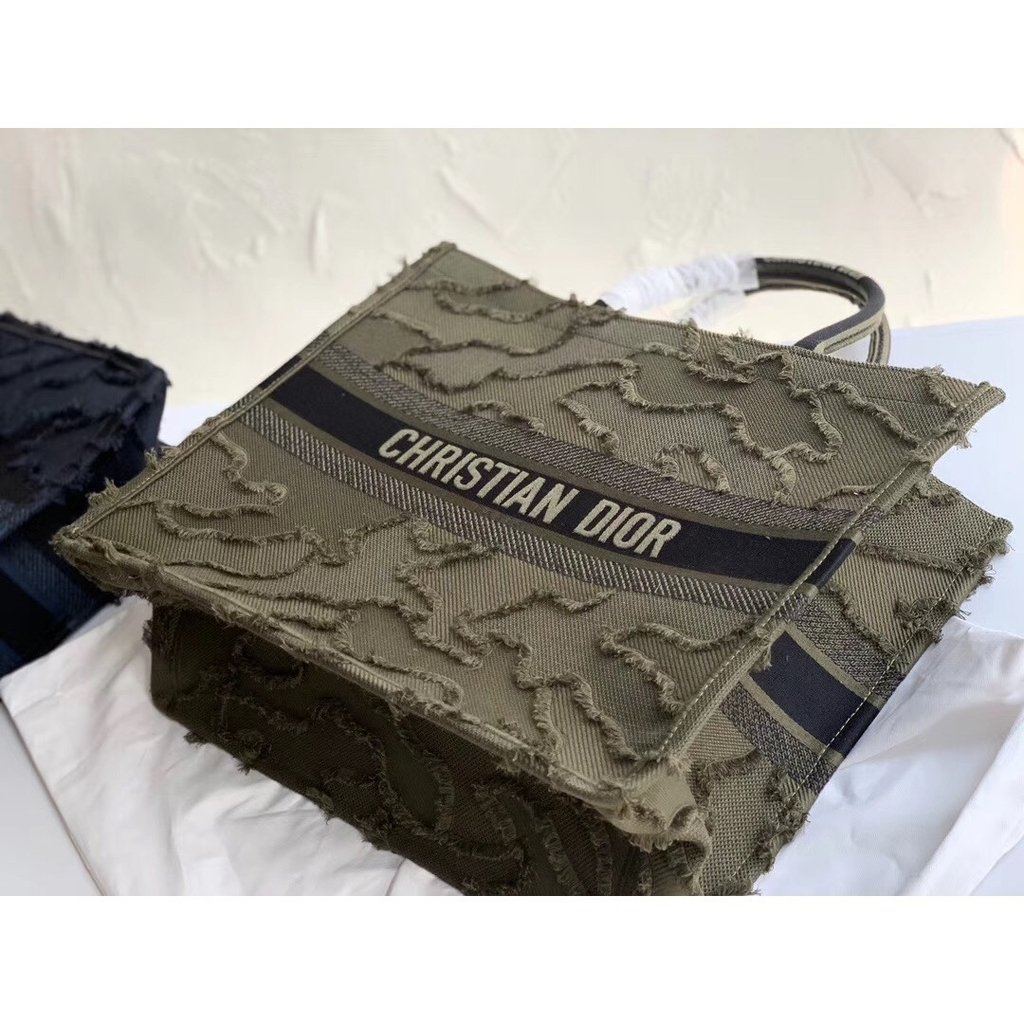 dillards bolsas clearance