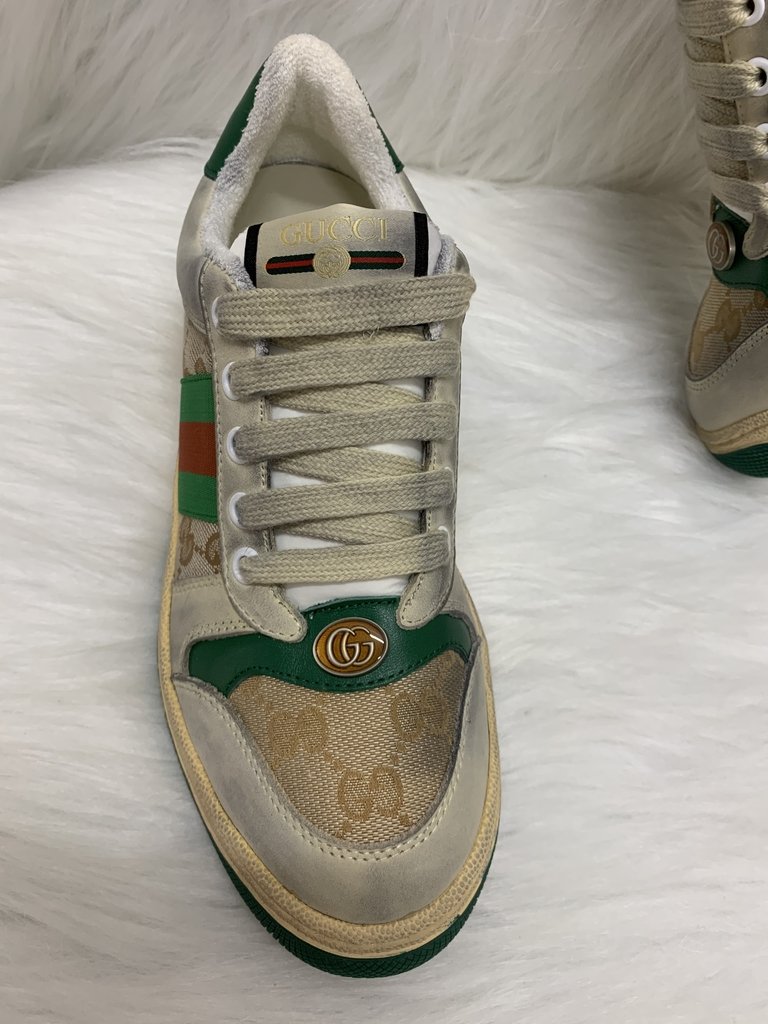 Tênis que já vem “sujo” vira tendência no mundo da moda – Ana Lima Blog