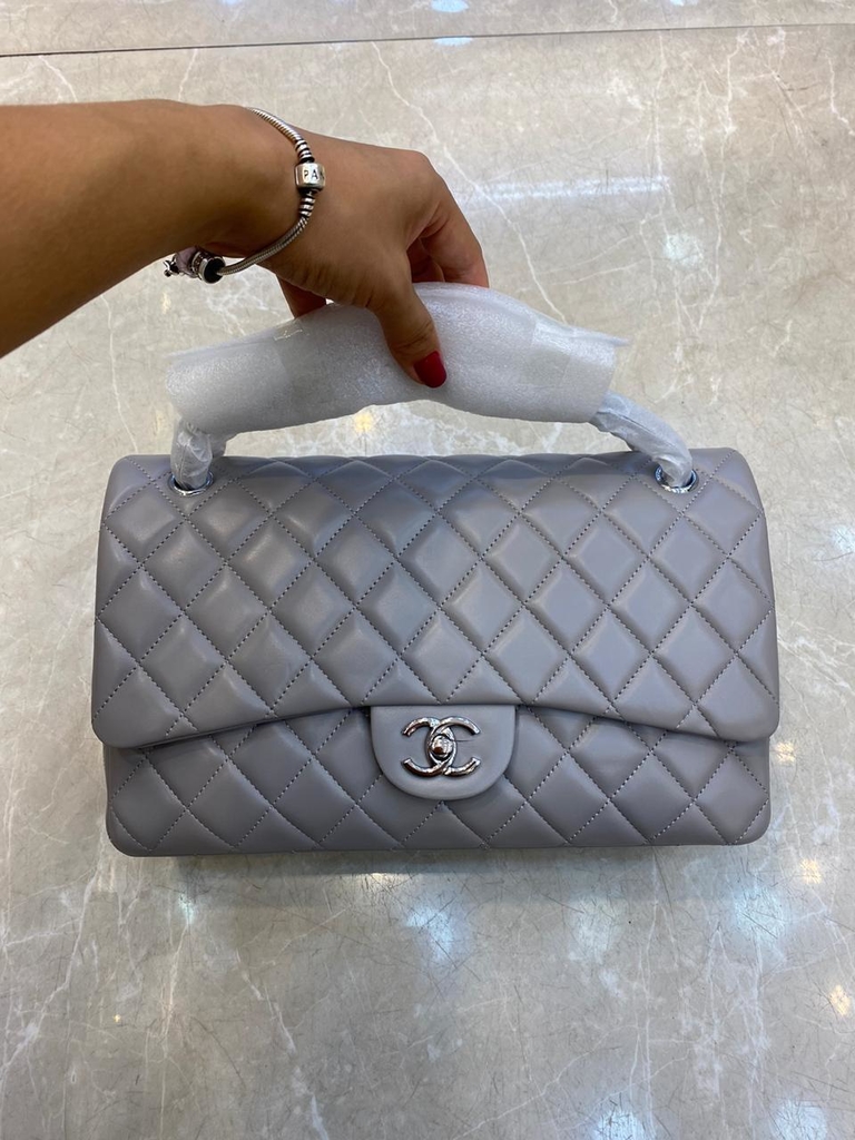 large chanel quilted flap bolsa