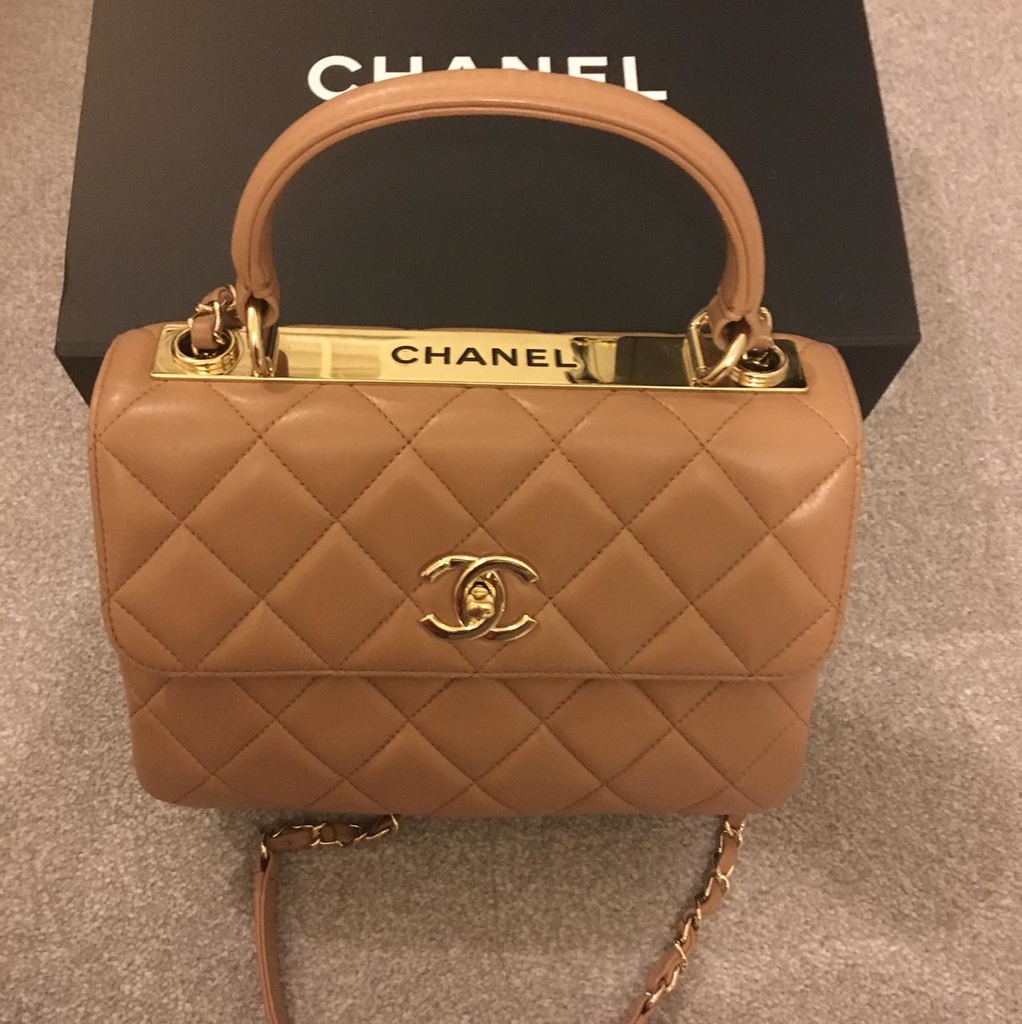 dust bolsa chanel