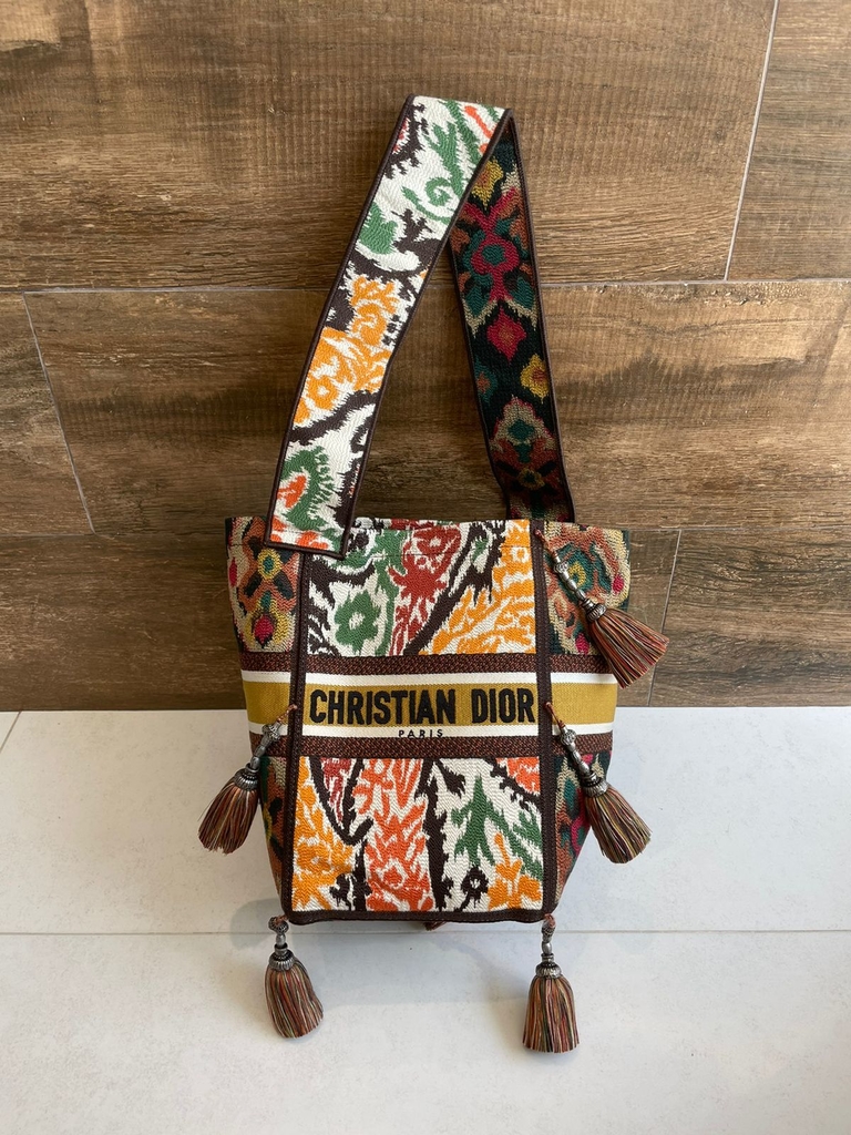 dior diaper bolsa
