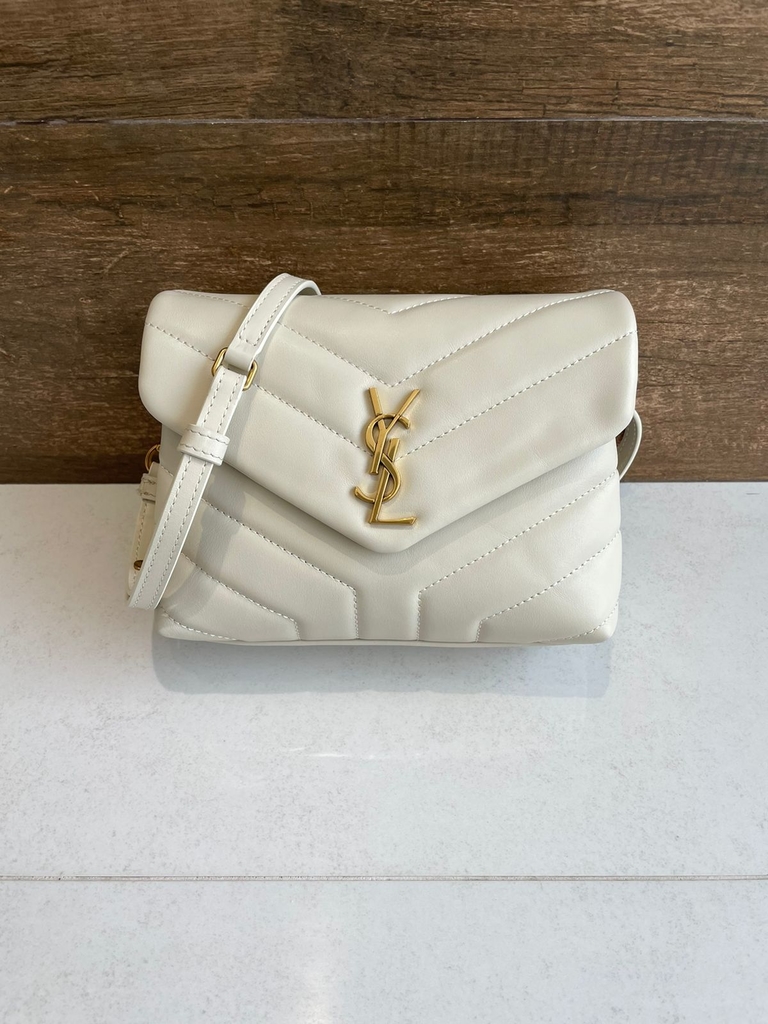 ysl bolsa loulou toy