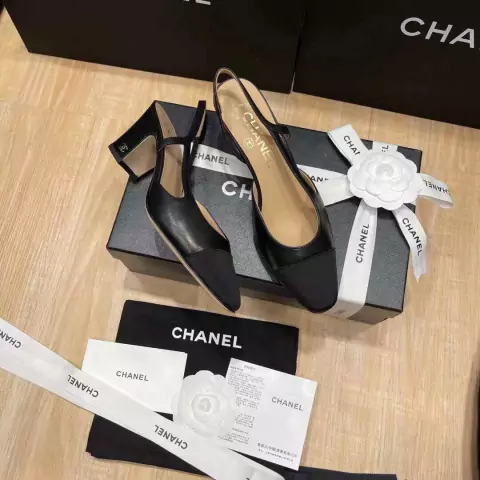Salto Chanel Slingback Preto Italiana