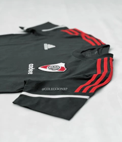 REMERA DE SALIDA VERDE OSCURA 2023 - Colección RP