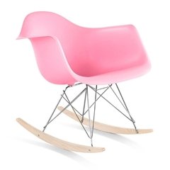 cadeira-eames-balanco-rosa-com-base-de-madeira-natural 