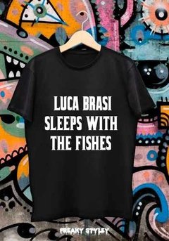 Remera El Padrino Luca Brasi Sleeps Withe The Fishes