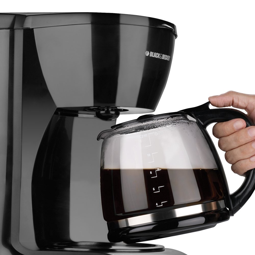 CAFETERA BLACK + DECKER CM0941B 12 TAZAS CON FILTRO PERMANENTE