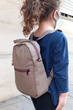 Mochila pequeña Bsss + Horchata en internet