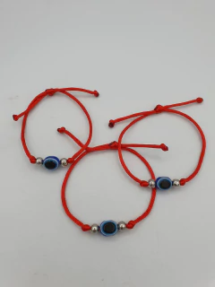 Pulsera de Hilo Rojo y Ojito Turco con bolitas