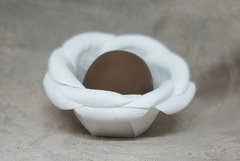 fabric-flower-wrappers-for-wedding-sweets-mini-rounded-camelia