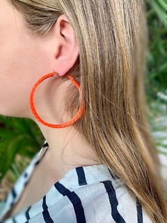 Argollas naranja fluo RANDI - Gabriella Capucci