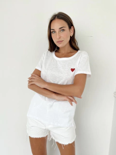 REMERA SACRED (D7370) en internet