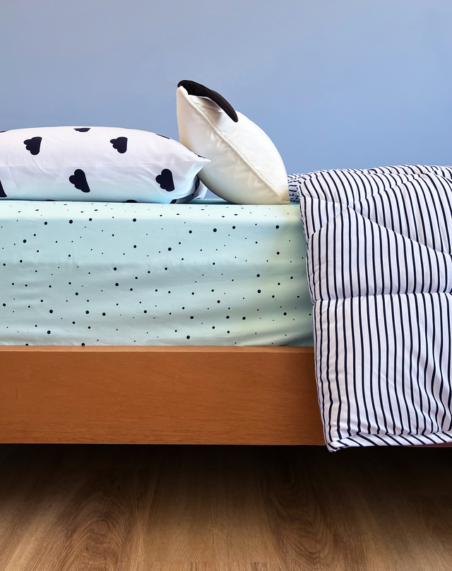 Roupa de cama infantil moderna e minimalista. De 0 a 12 anos.