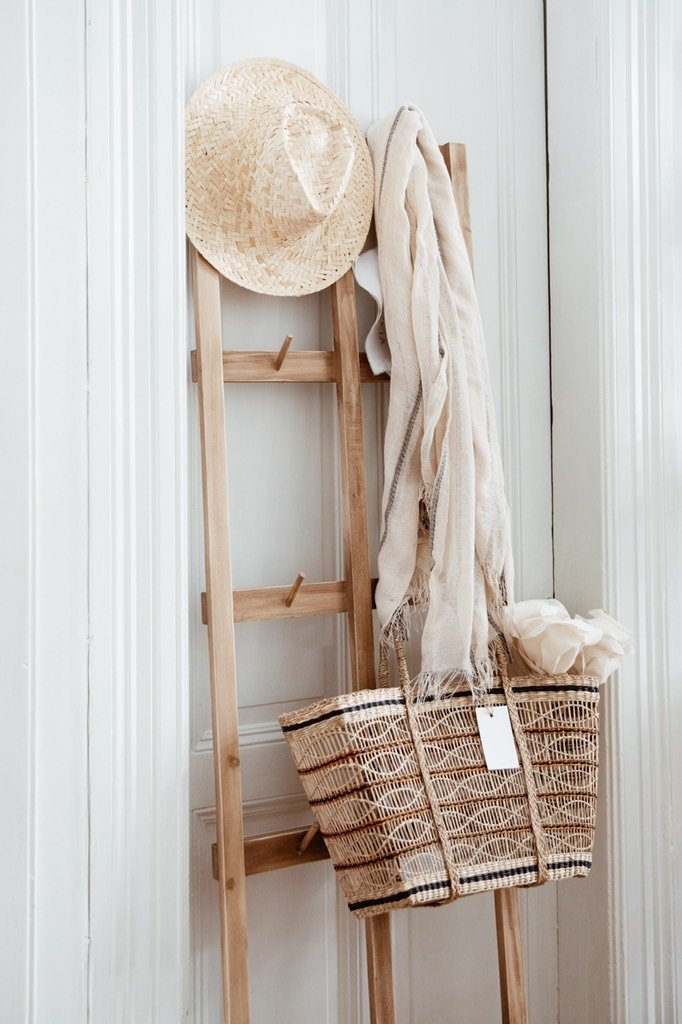 perchero nórdico de pie