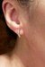 Brinco mini ear cuff fileirinha zircônias 