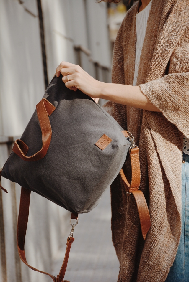 Cartera & Mochila Zoé - Lona y Cuero Azúl RUAH