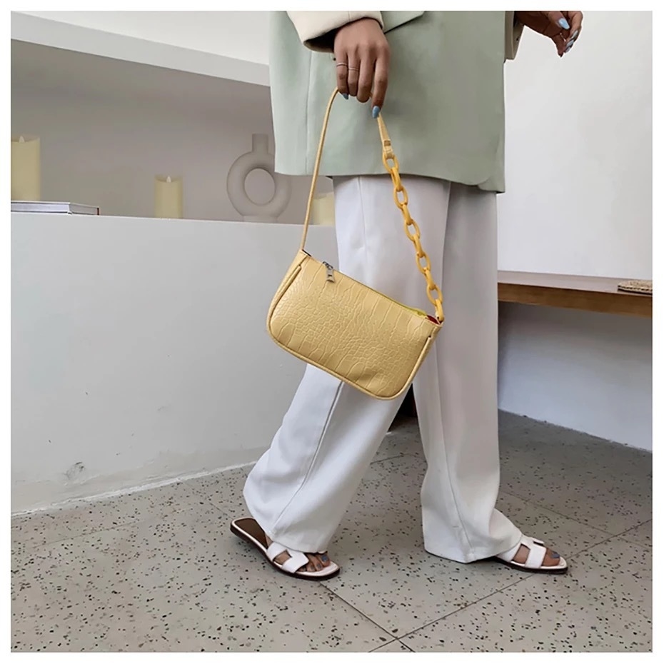 backpack with sleeping bolsa