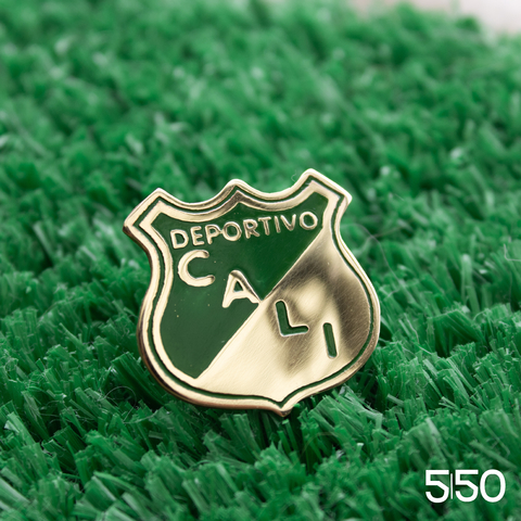Pin Cali - Comprar en Cinco con 50 Pin Cali - Comprar en Cinco con 50
