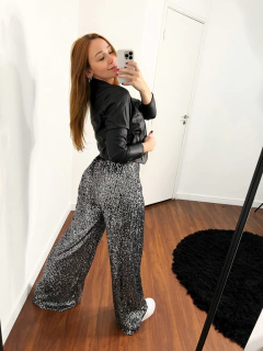 Pantalona Paetê Chumbo na internet