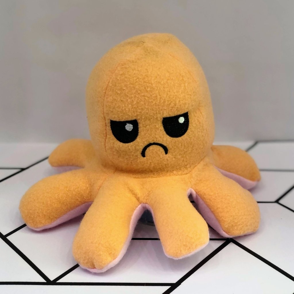 pulpito naranja y amarillo