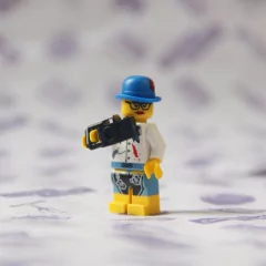 MIniFigura Lego Fotógrafa en internet