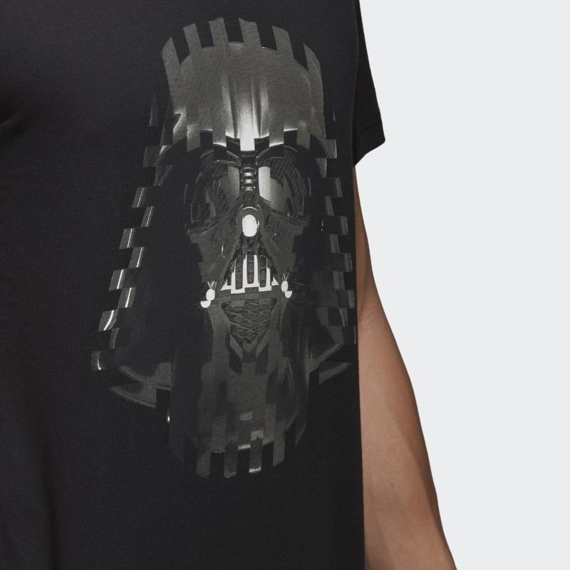 Camisa Adidas Star Wars Darth Vader Preta CV6727