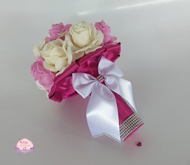 Buquê de noiva (P) - Rosa Pink e Branco mesclado