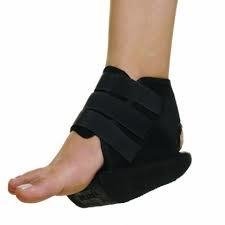 SANDÁLIA COM CUNHA DE ALÍVIO NO ANTE PÉ DILEPÉ