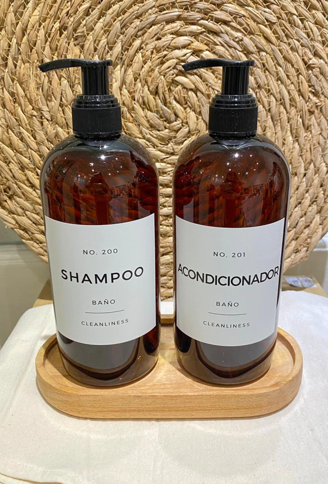 SET DISPENSER SHAMPOO + ACONDICIONADOR PLASTICO BLANCO