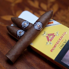 Montecristo Petit Nº2 - X 10 unidades caja cerrada