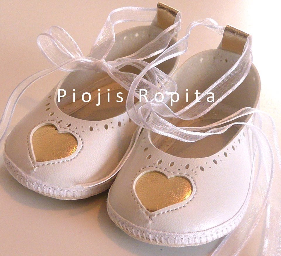 zapatitos guillermina blancas y doradas en eco cuero para bautismo fiesta o  casamiento