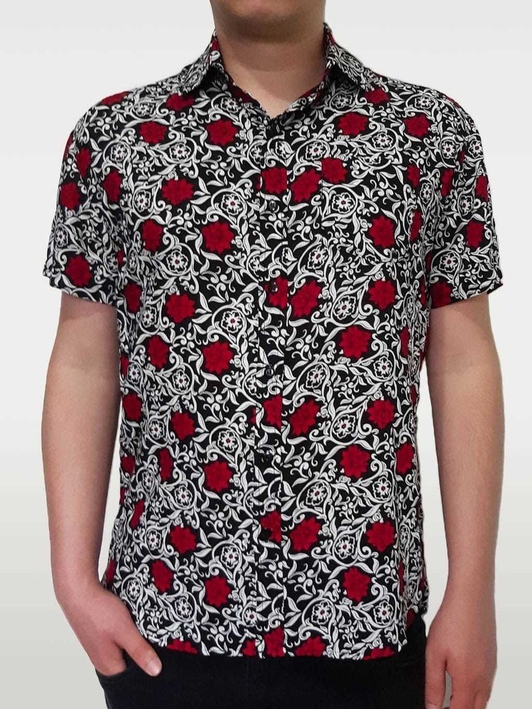 camisa de rosas