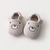 Sapato anti deslizamento para bebês na internet