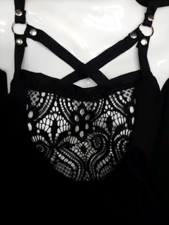 Blusita negra con transparencia en escote - comprar online