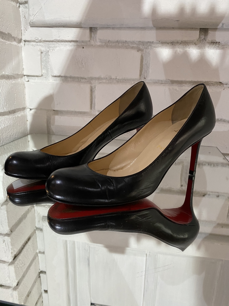 Salto Christian Louboutin 38BR - Coletivo Hunter