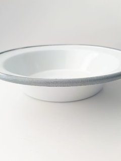Plato Hondo blanco con borde gris I 22 cm | SUE Enlozados