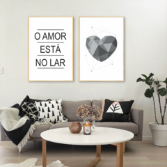 Conjunto Quadro Decorativo Frase, O Amor está no Lar