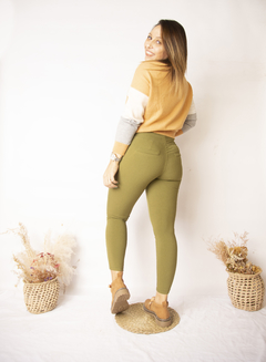 Pantalón Calza Nairobi Verde - tienda online