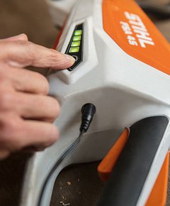 BORDEADORA STIHL A BATERIA FSA 45 - comprar online