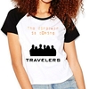 Camiseta Série Travelers Netflix Raglan Babylook