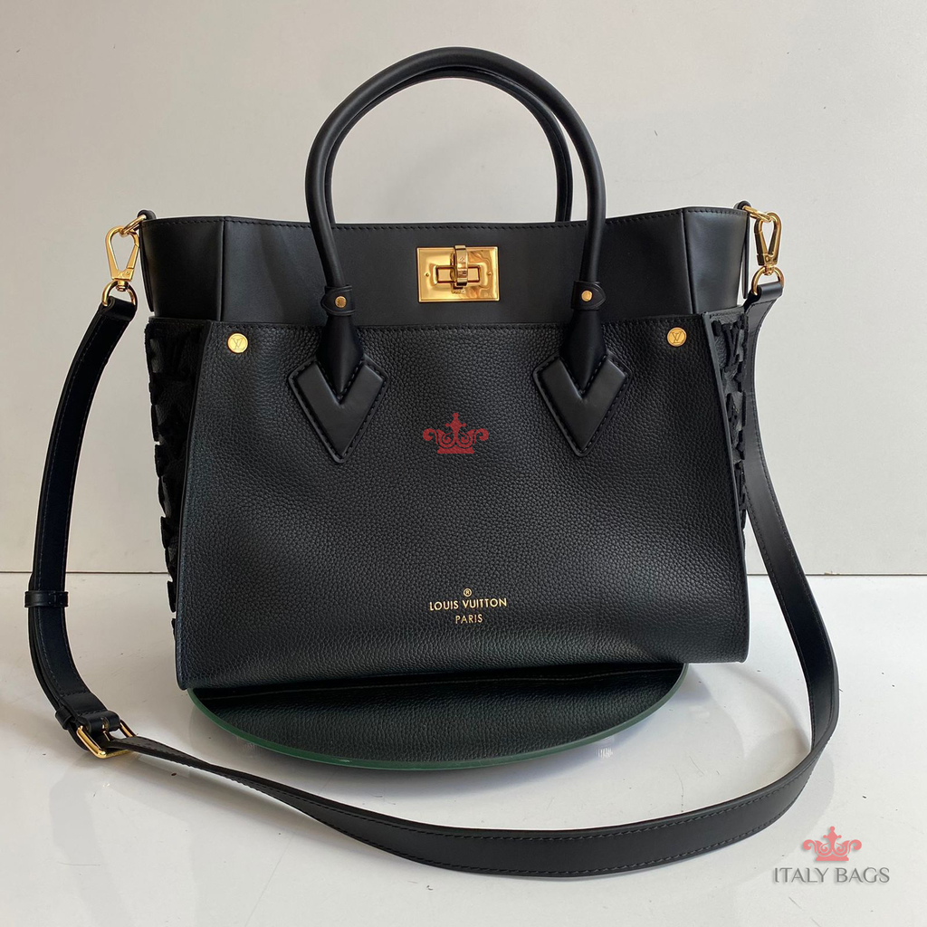 black superdry bolsa