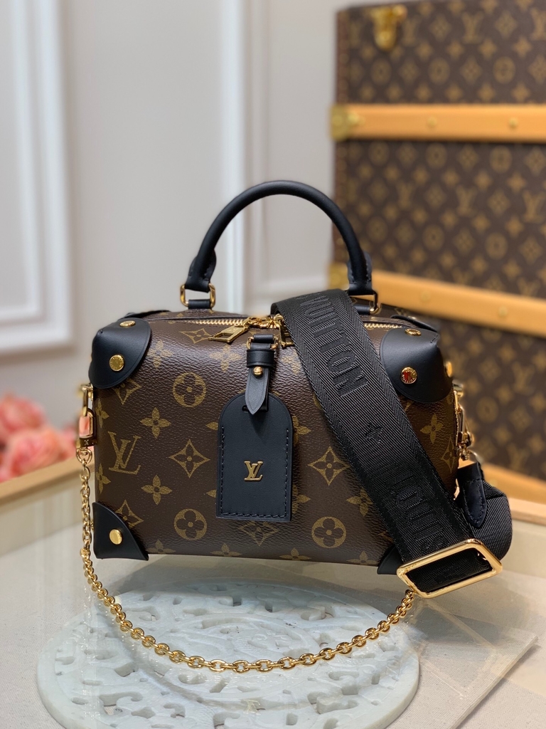 louis vuitton petite bolsa