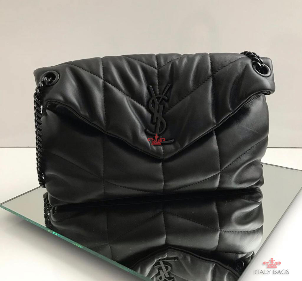 black puffer bolsa