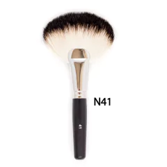 MAKEUP SUPPLIES: Brocha N41