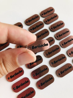 Etiquetas o dijes en símil metal cobre - tienda online