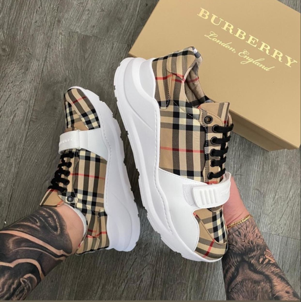 Tênis Burberry - Comprar em Outlet W Imports
